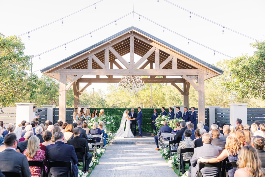 Wedding at the Stables on the Brazos, Fulshear, Texas